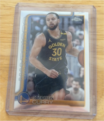 2025-26 Topps Chrome #201 Stephen Curry — front