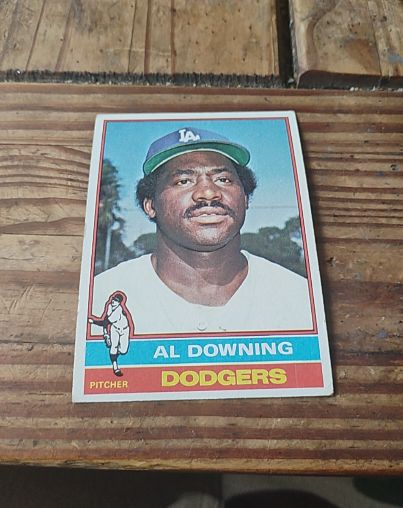 1976 Topps #605 Al Downing — front