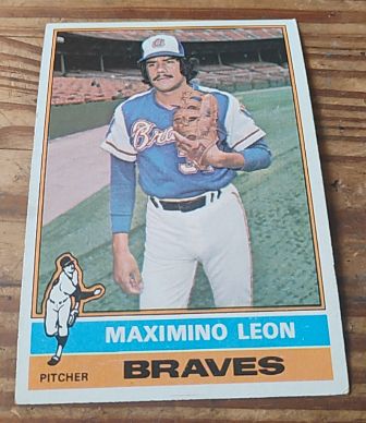1976 Topps #576 Maximino Leon — front