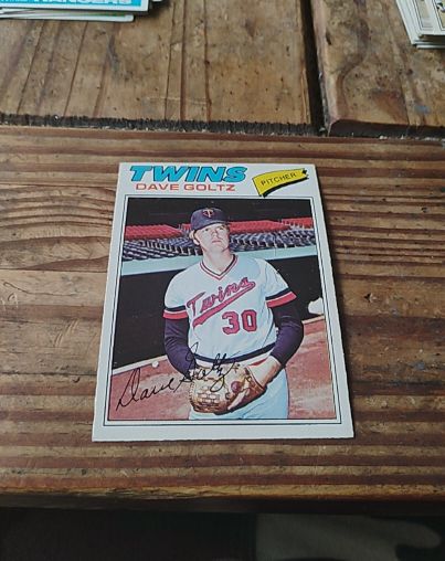 1977 O-Pee-Chee #73 Dave Goltz — front