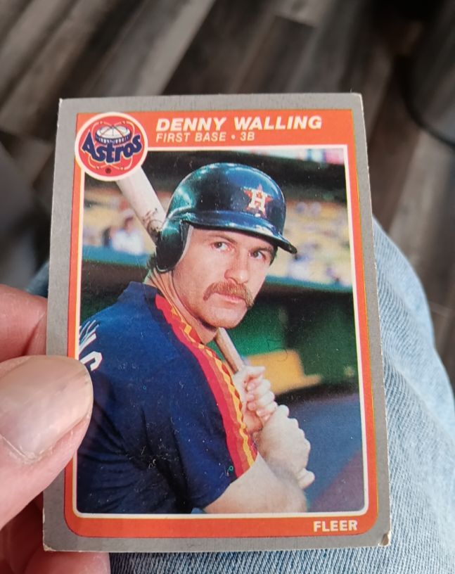 1985 Fleer #365 Denny Walling — front