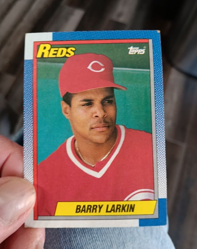 1990 Topps #10 Barry Larkin — front