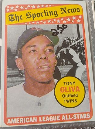 1969 Topps #427 Tony Oliva — front