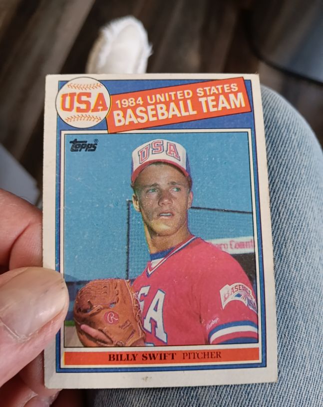 1985 Topps #404 Billy Swift — front