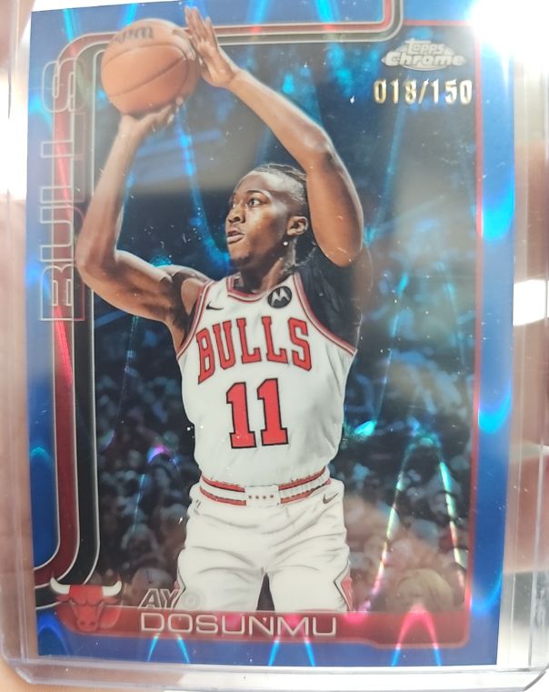 2025-26 Topps Chrome #95 Ayo Dosunmu — front