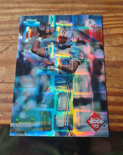 1995 Collector's Edge Instant Replay Prism #9 John Elway — front