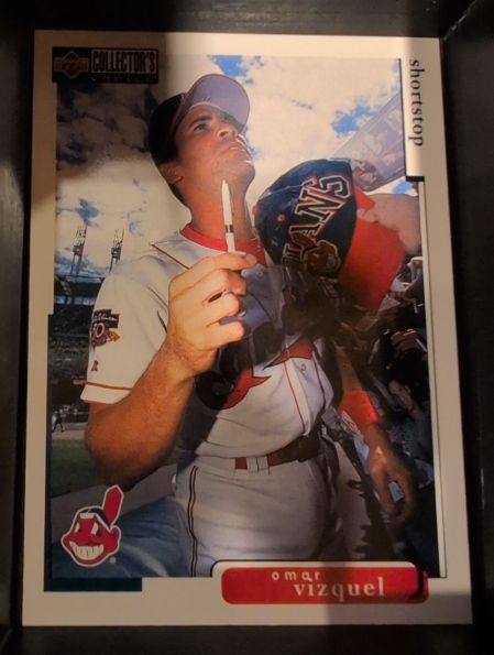 1998 Collector's Choice #352 Omar Vizquel — front