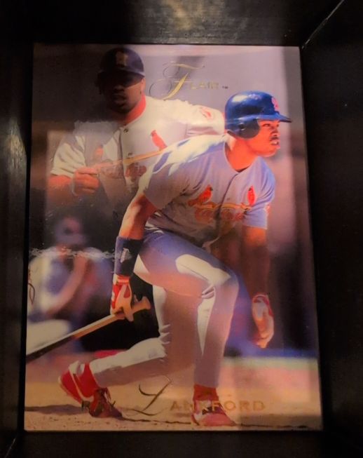 1993 Fleer Flair #275 Lee Lacy — front