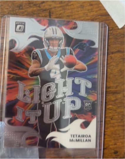2025 Donruss Optic #9 Tetairoa McMillan Light It Up Rookie — front