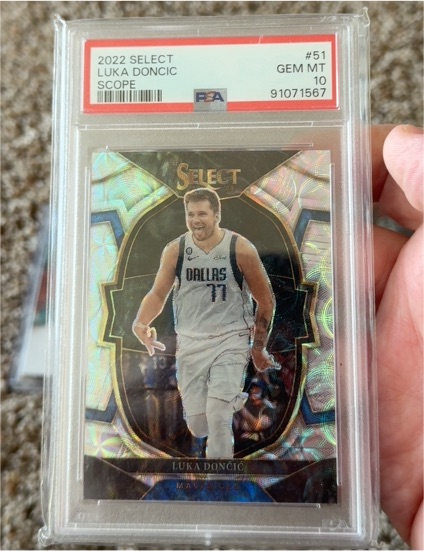 2022 Panini Select #51 Luka Doncic — front