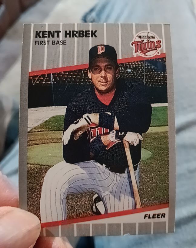1989 Fleer #116 Kent Hrbek — front