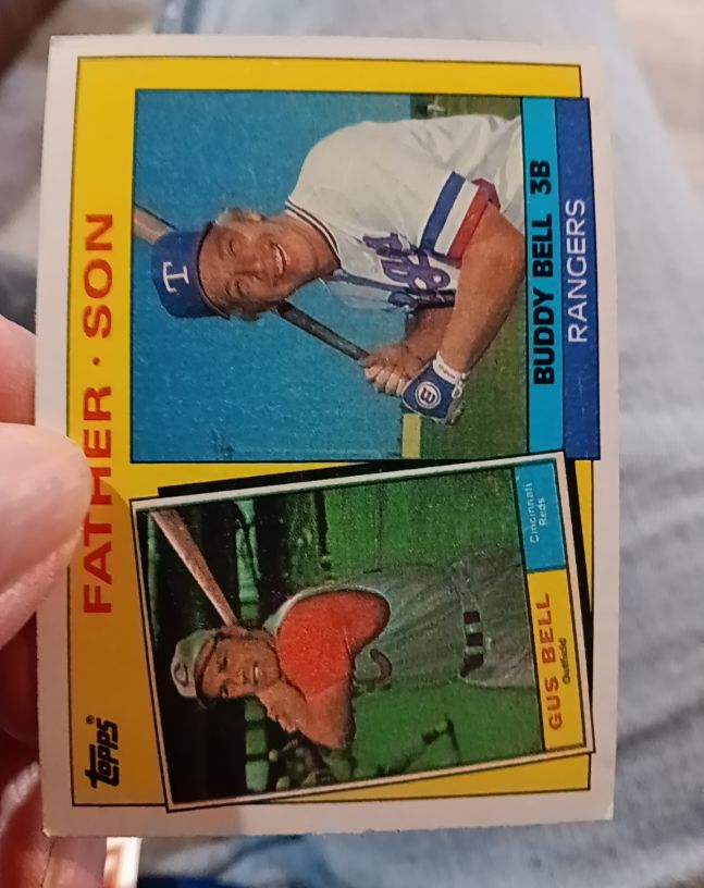1985 Topps #131 Buddy Bell / Gus Bell Father Son — front
