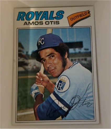 1977 Topps #290 Amos Otis Kansas City Royals — front