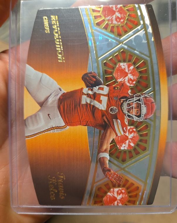 2025 Panini Revolution #5 Travis Kelce — front