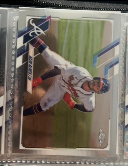 2021 Topps Chrome #24 Ozzie Albies — front