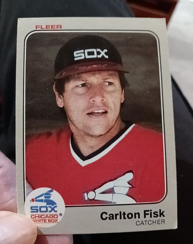 1983 Fleer #235 Carlton Fisk — front