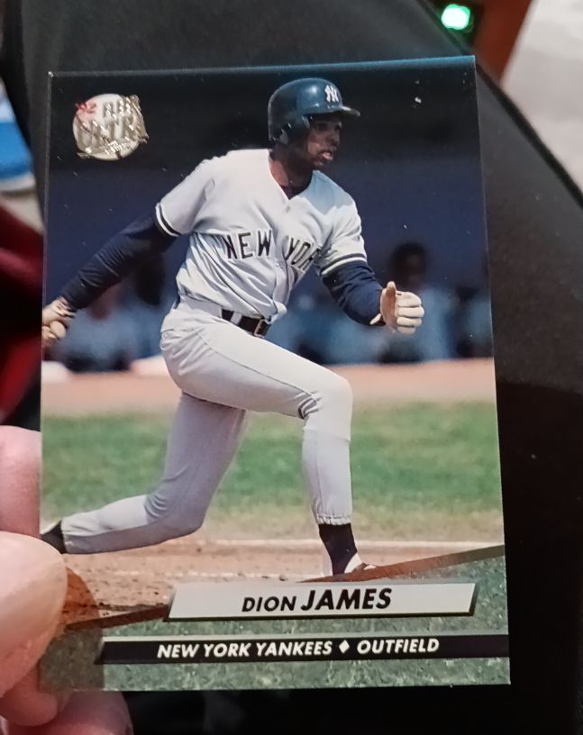 1992 Fleer Ultra #409 Dion James — front