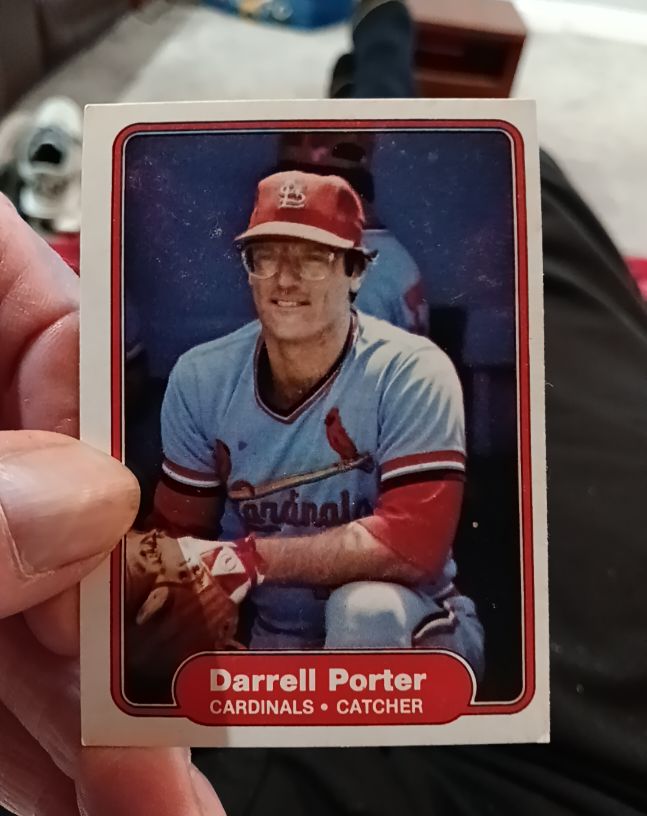 1982 Fleer #124 Darrell Porter — front