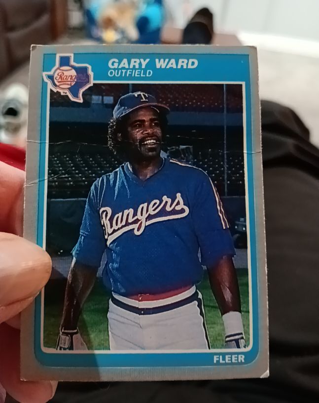 1985 Fleer #572 Gary Ward — front