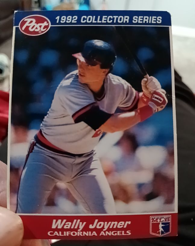 1992 Post #4 Wally Joyner — front