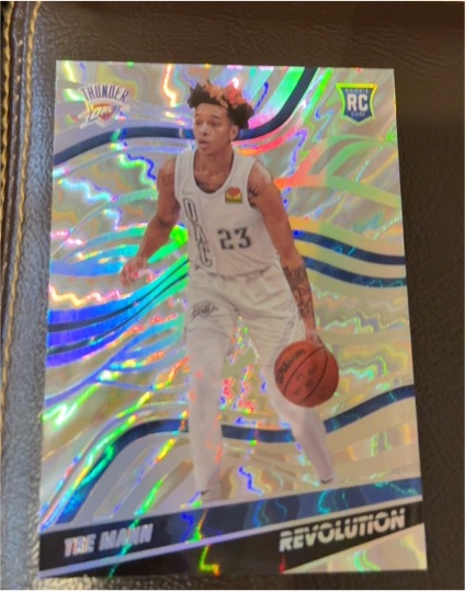 2021-22 Panini Chronicles XR #385 Tre Mann — front