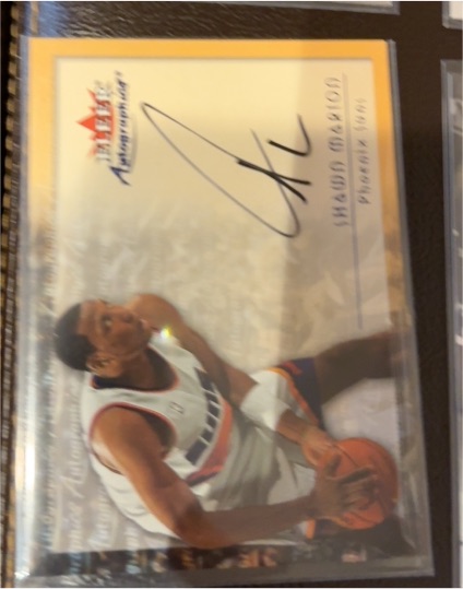 2000-01 Fleer Tradition #NNO Shawn Marion Autographics — front