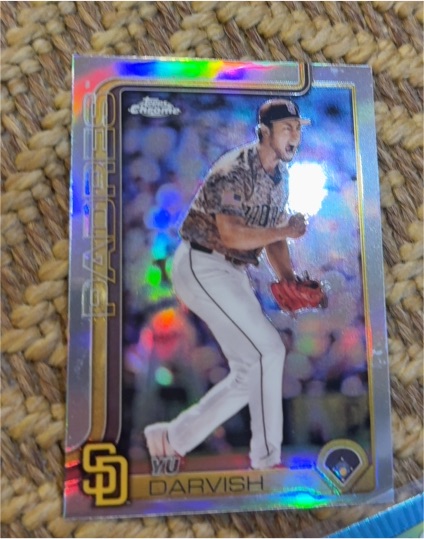 2025 Topps Chrome #186 Yu Darvish — front