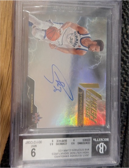 2017-18 Panini Vanguard #30 Stephen Curry — front