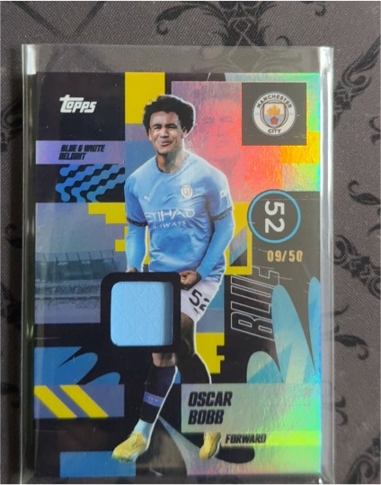 2024-25 Topps Manchester City Team Set #52 Oscar Bobb — front
