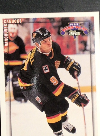 1996-97 Topps NHL Picks #107 Russ Courtnall — front