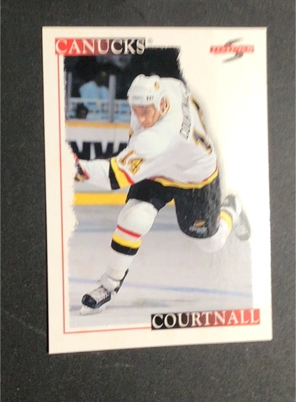 1990 Fleer #14 Geoff Courtnall — front