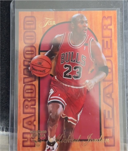 1995-96 Fleer Flair Hardwood Leader #4 Michael Jordan — front
