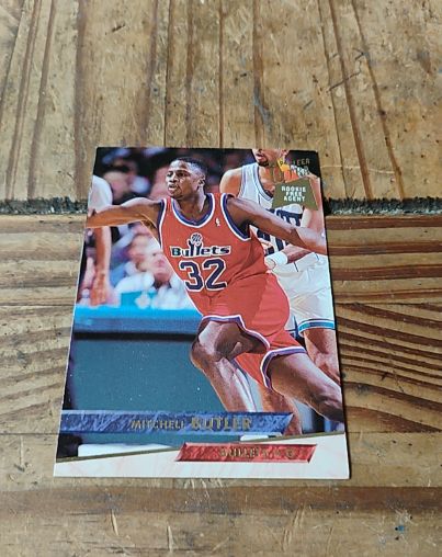 1993-94 Fleer Ultra #352 Mitchell Butler — front