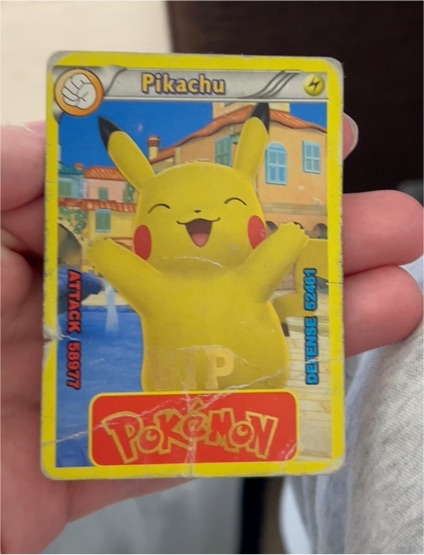 1999 Pokémon #58 Pikachu — front