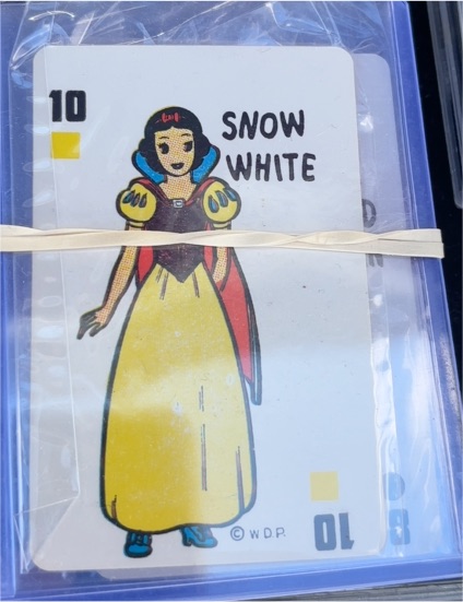1965 Russell Snow White Card Game #10 Snow White — front