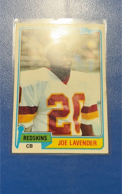 1981 Topps #474 Joe Lavender — front