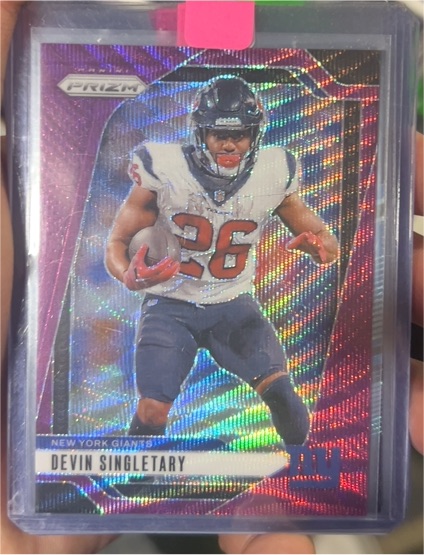 2024 Panini Prizm #213 Devin Singletary — front