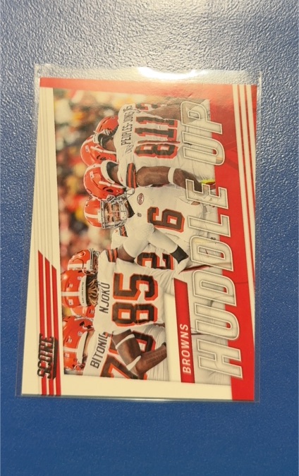 2022 Score Huddle Up #HU-CLE Cleveland Browns — front
