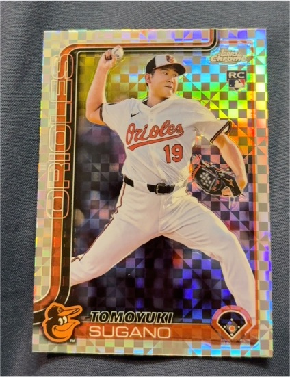 2025 Topps Chrome #166 Tomoyuki Sugano — front