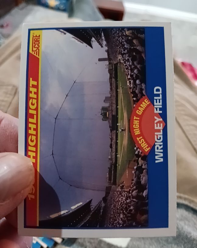1989 Score #652 Wrigley Field — front