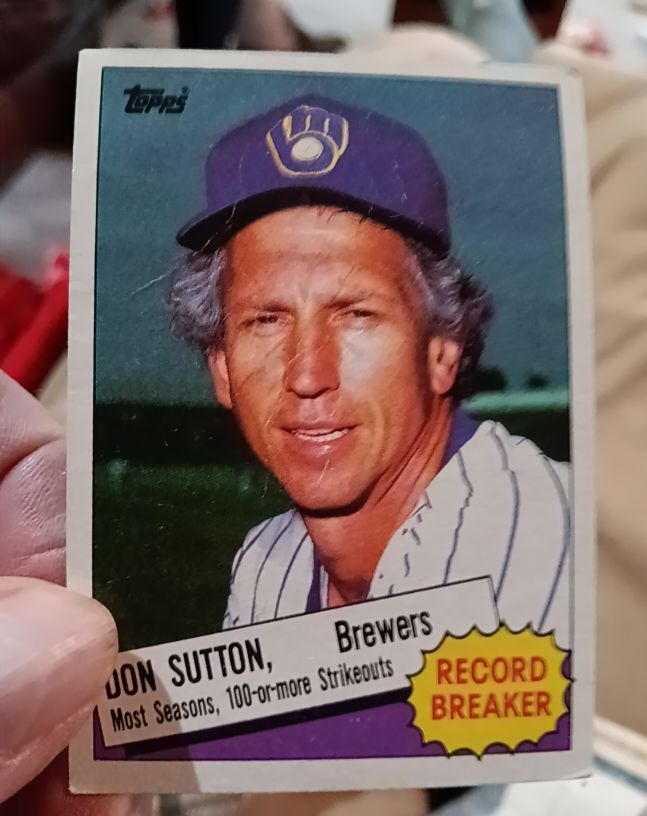 1985 Topps #10 Don Sutton Milwaukee Brewers — front