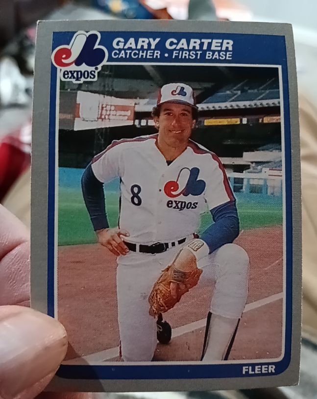 1985 Fleer #393 Gary Carter — front