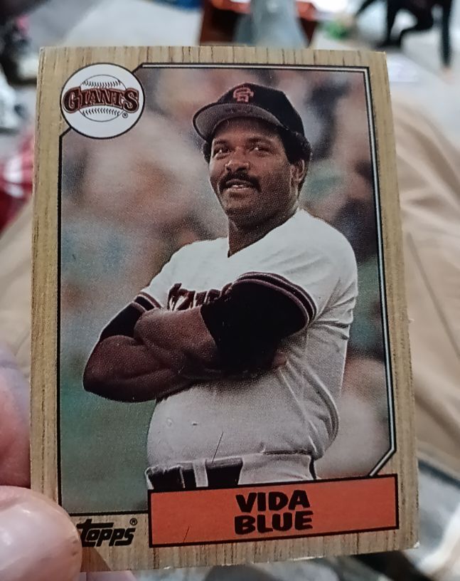 1987 Topps #260 Vida Blue — front