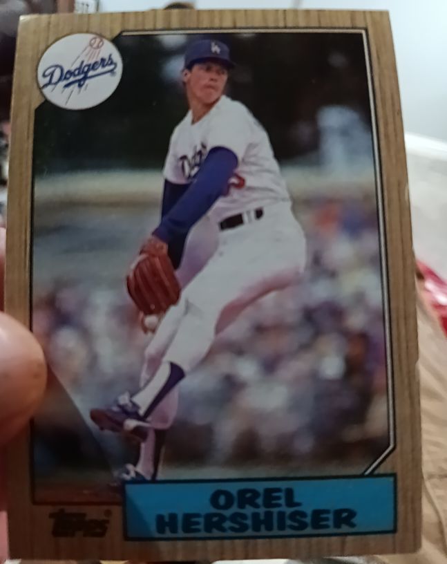 1987 Topps #385 Orel Hershiser — front