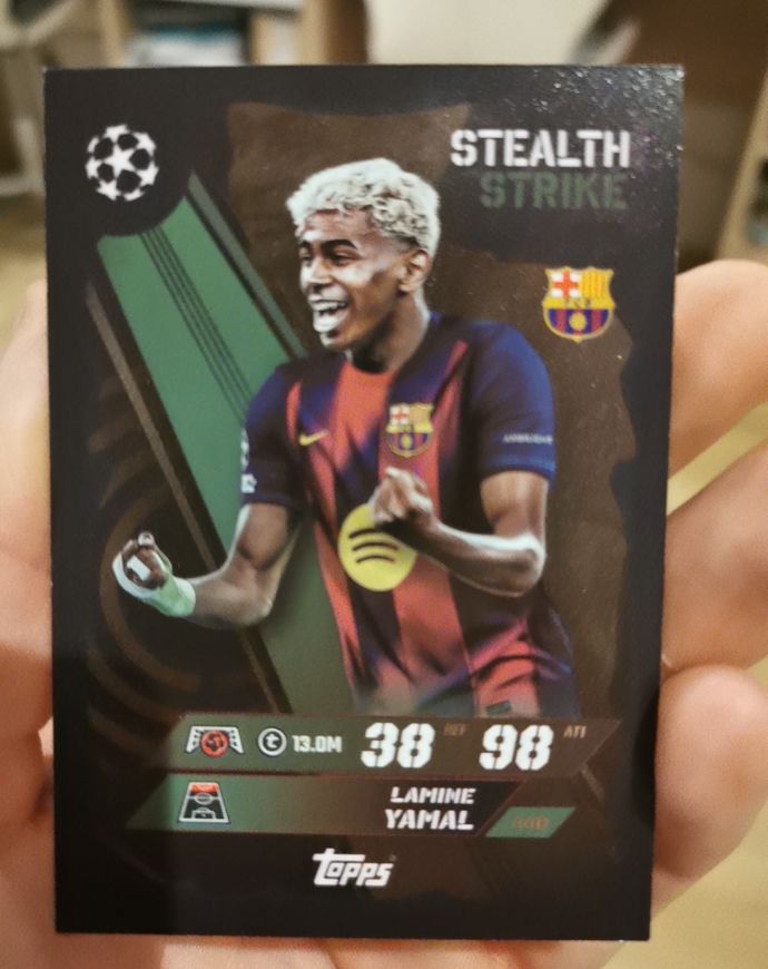 2025-26 Topps Match Attax Champions League #448 Lamine Yamal Stealth Strike — front