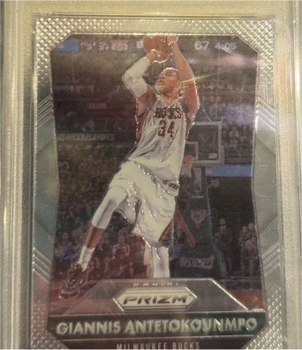 2015-16 Panini Prizm #144 Giannis Antetokounmpo — front