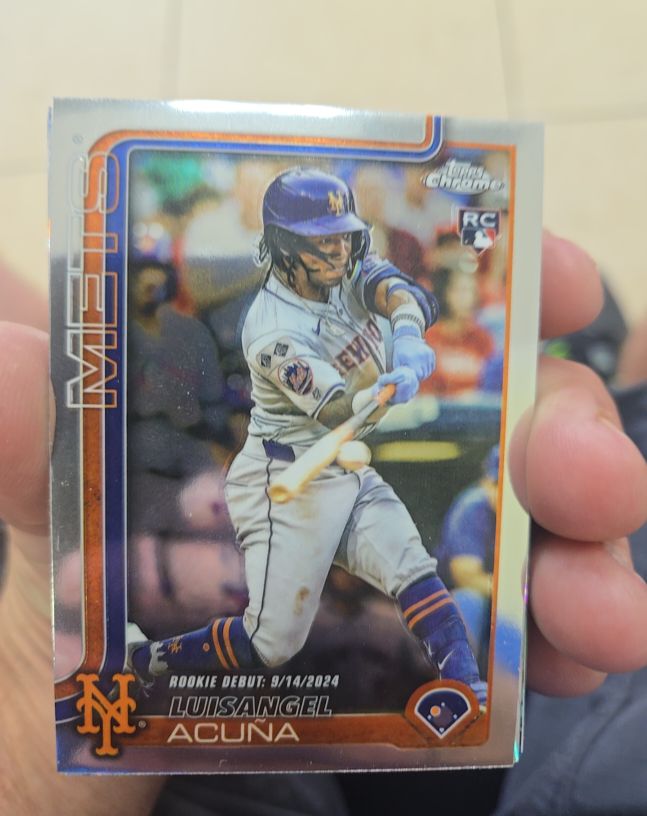 2025 Topps Chrome Update #USC53 Luisangel Acuna Rookie Debut — front