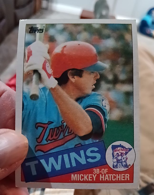 1985 Topps #18 Mickey Hatcher — front
