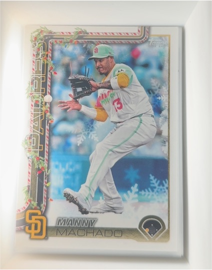 2025 Topps Holiday #H91 Manny Machado — front
