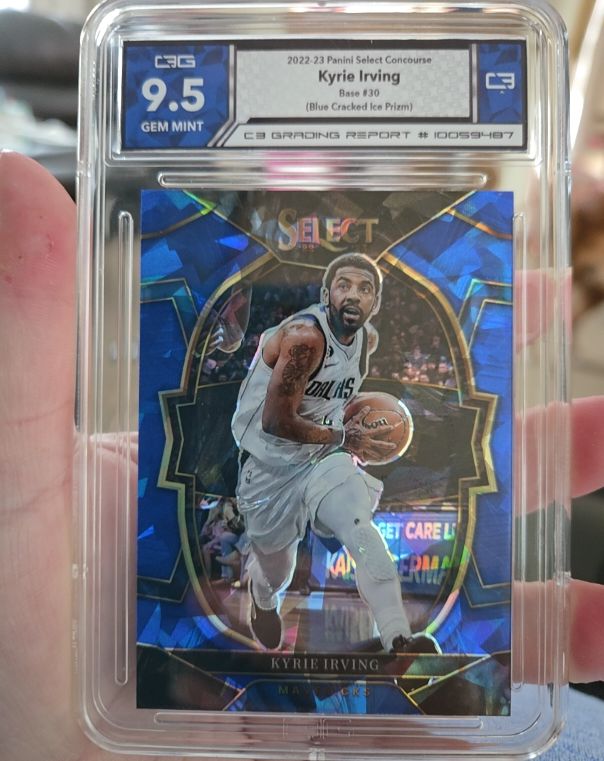 2022-23 Panini Select Concourse #30 Kyrie Irving Dallas Mavericks — front